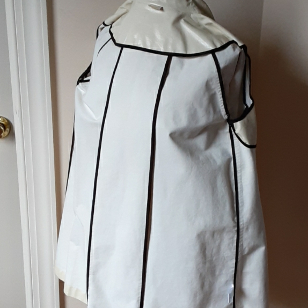 Michael Kors rain coat - Picture 6 of 8